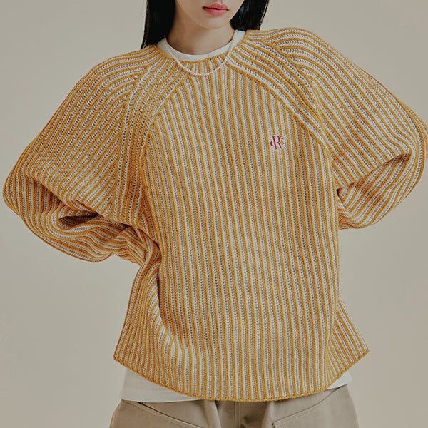 ROMANTIC CROWN（ロマンティッククラウン）の「ATHLETIC LOGO TWO TONE HEAVY KNIT（Tops）」