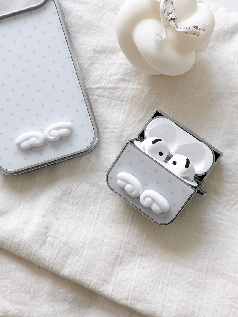 Key Charms SET✨ 3D Angel Wing Dot Airpods Case