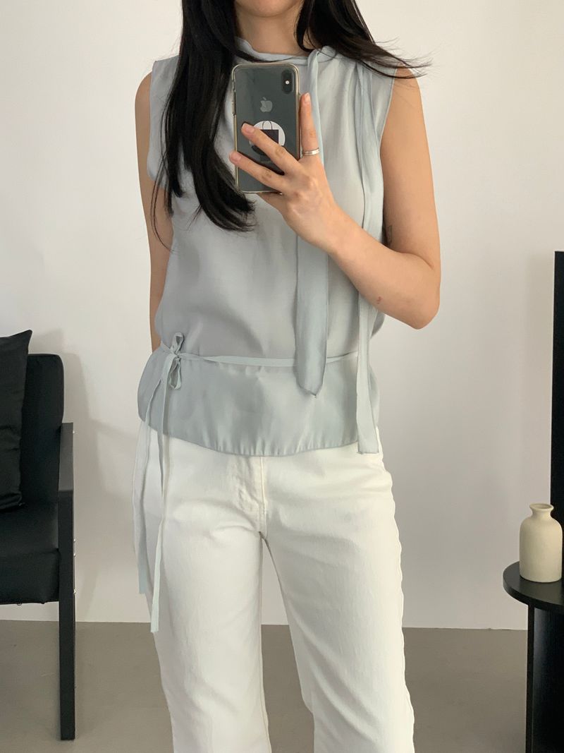 Aiden Tie Sleeveless Blouse