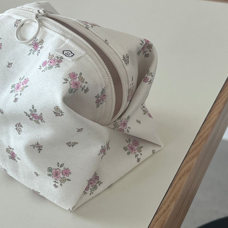 SPRING FLOWER ZIPPER POUCH