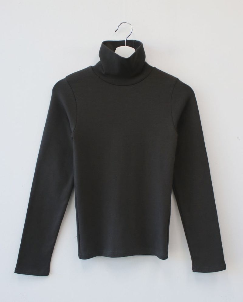 ベーシックタートルネックTシャツ