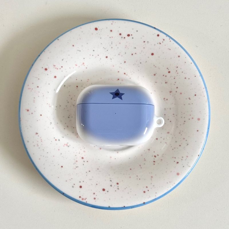 BLUEBERRY AIRPODS CASE