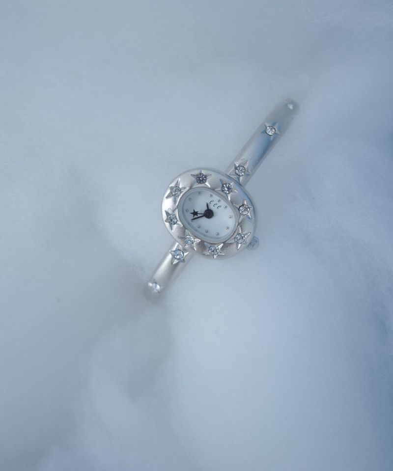 eeespace（イースペース）の「ベイブ スター ウォッチ(White)（アクセサリー）」
