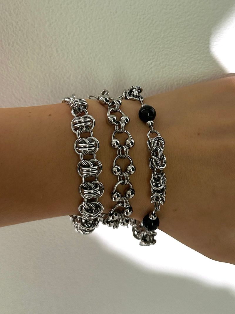 BUZZERBE(ブザービー)の「telephone wire bracelet(Accessories)」