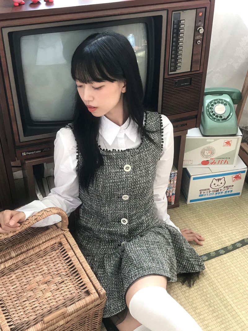 heenytsuki（ヒニツキ）の「Classic Tweed Mini Frill Dress（Dresses）」