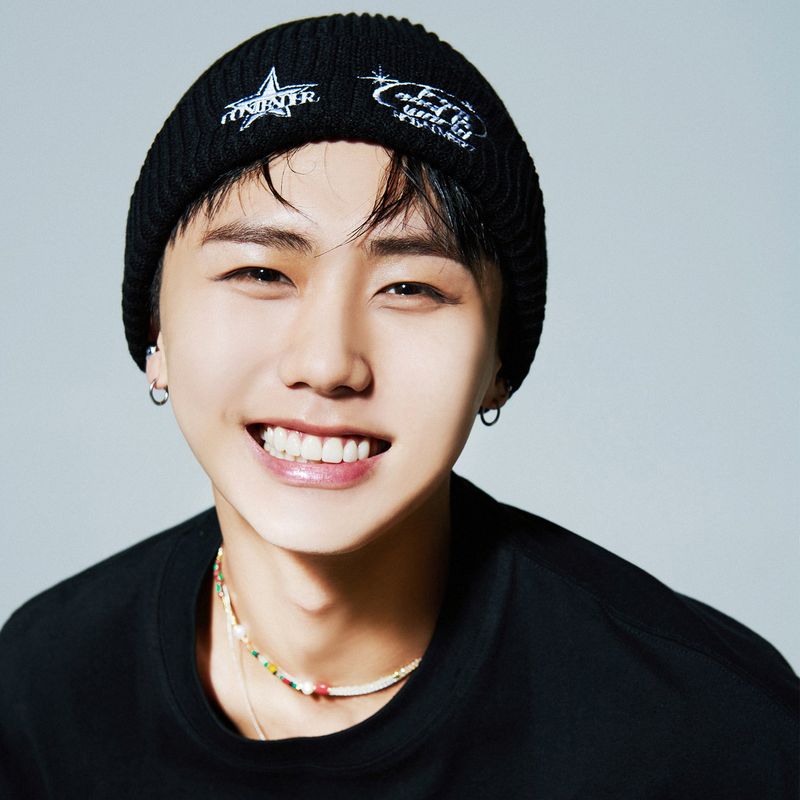 HOLYNUMBER7 X DKZ EMBROIDERY BEANIE_BLACK