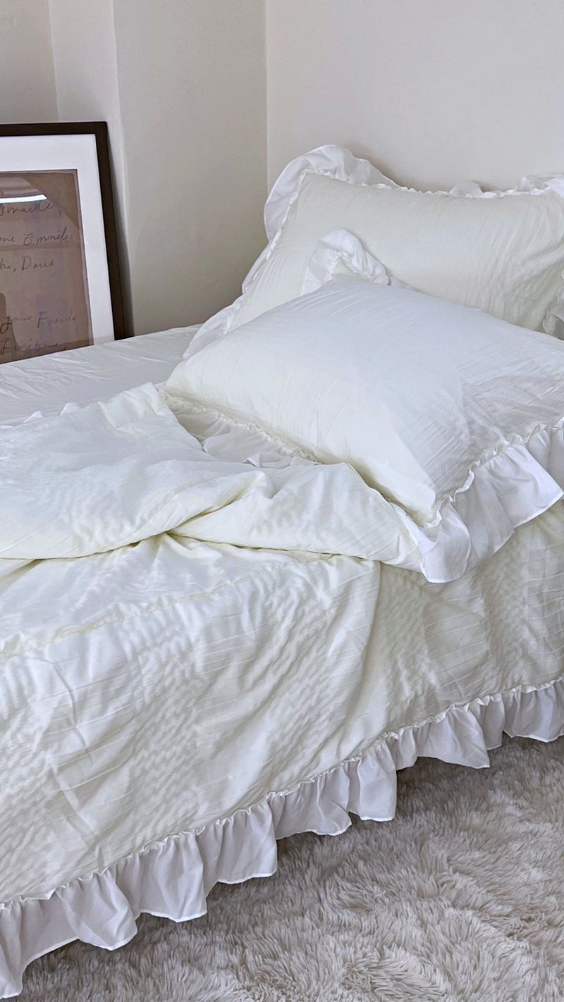 Shirring ruffle light comforter set - Cream white - Q