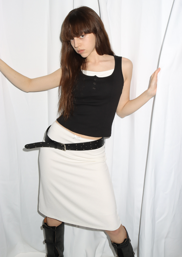 BLACKUP（ブラックアップ）の「[MADE] Chloburn Henry-Neck Sleeveless（Tops）」