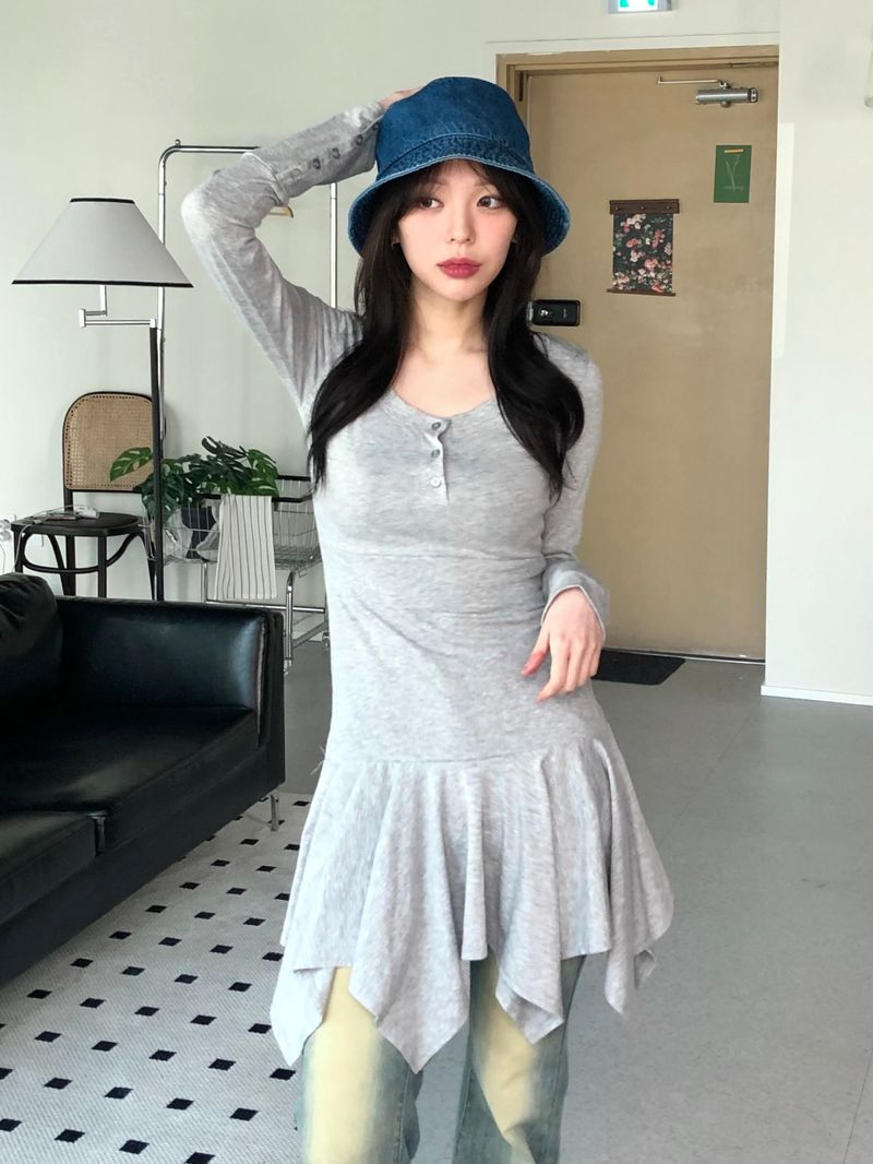 Berry berry bucket hat