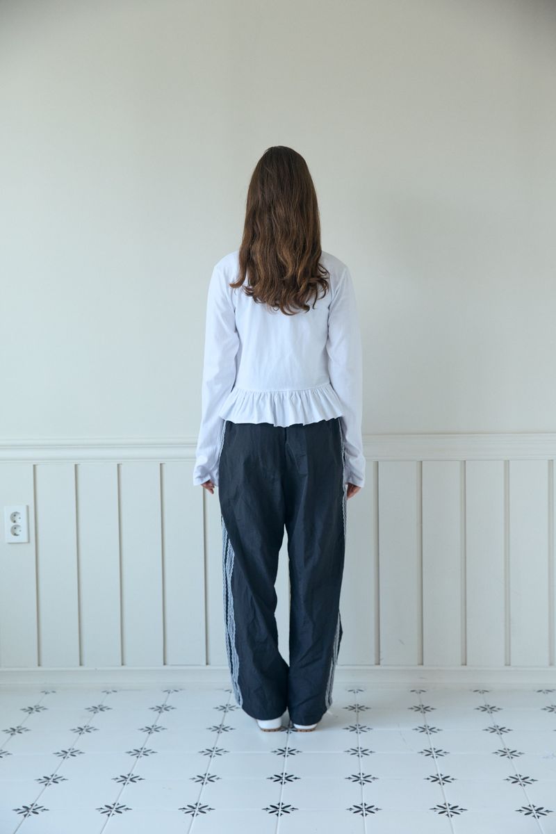 FRILL LAYERED TOP (2 COLORS)