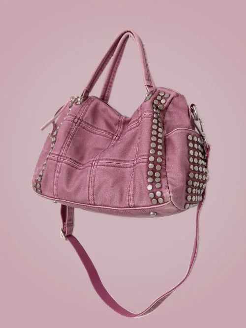 KUO（クーオ）の「grunge pink stud bag（Bags）」