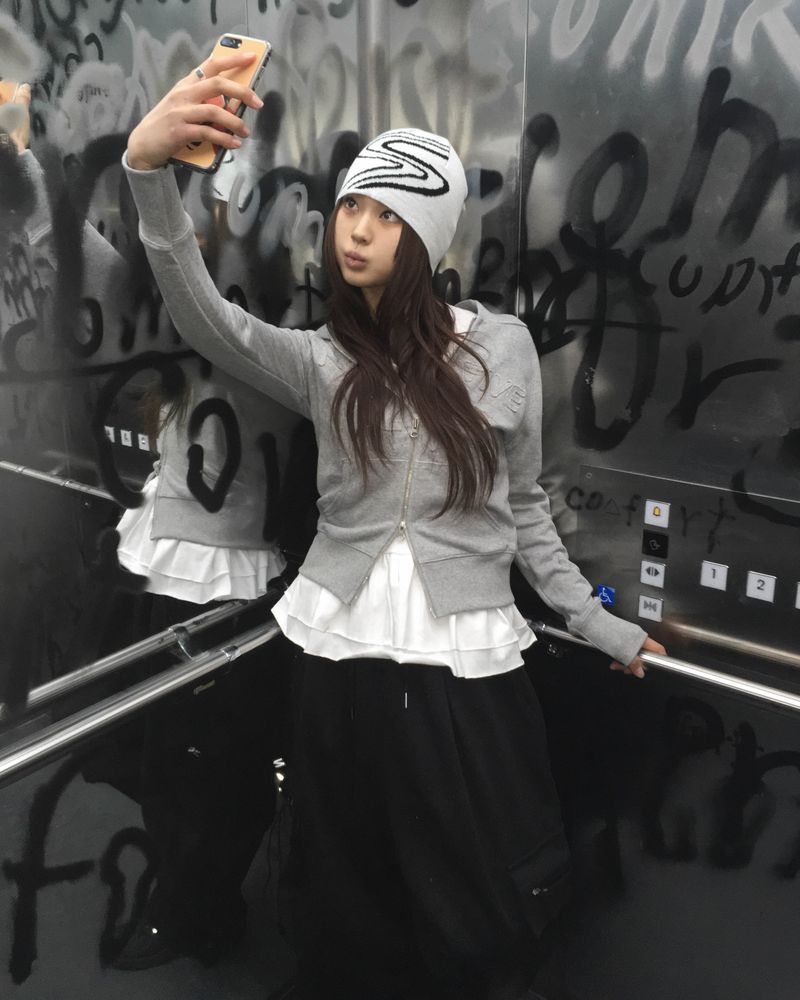 kyoive(コイブ)の「Negative hood jumper(Tops)」