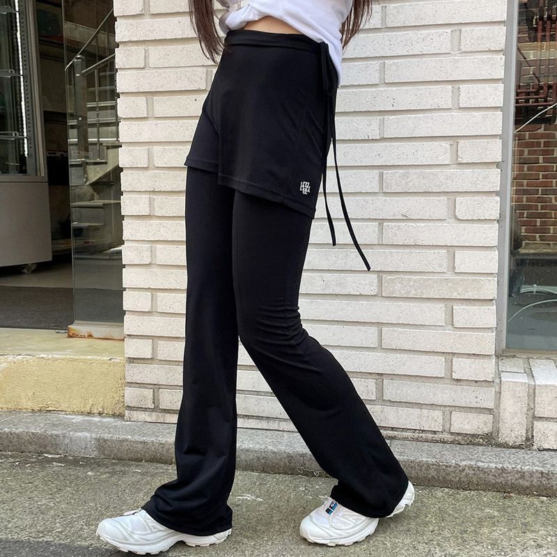 muahmuah（ムアムア）の「レイヤードストリングスカートパンツ [BLACK]（パンツ）」