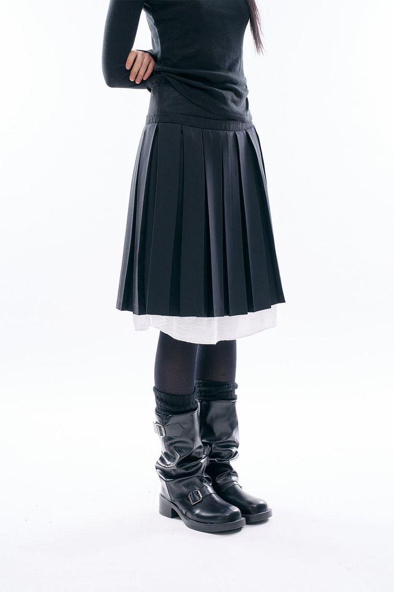 Raucohouse（ラウコハウス）の「Daphne strap pleats skirt（Skirts）」