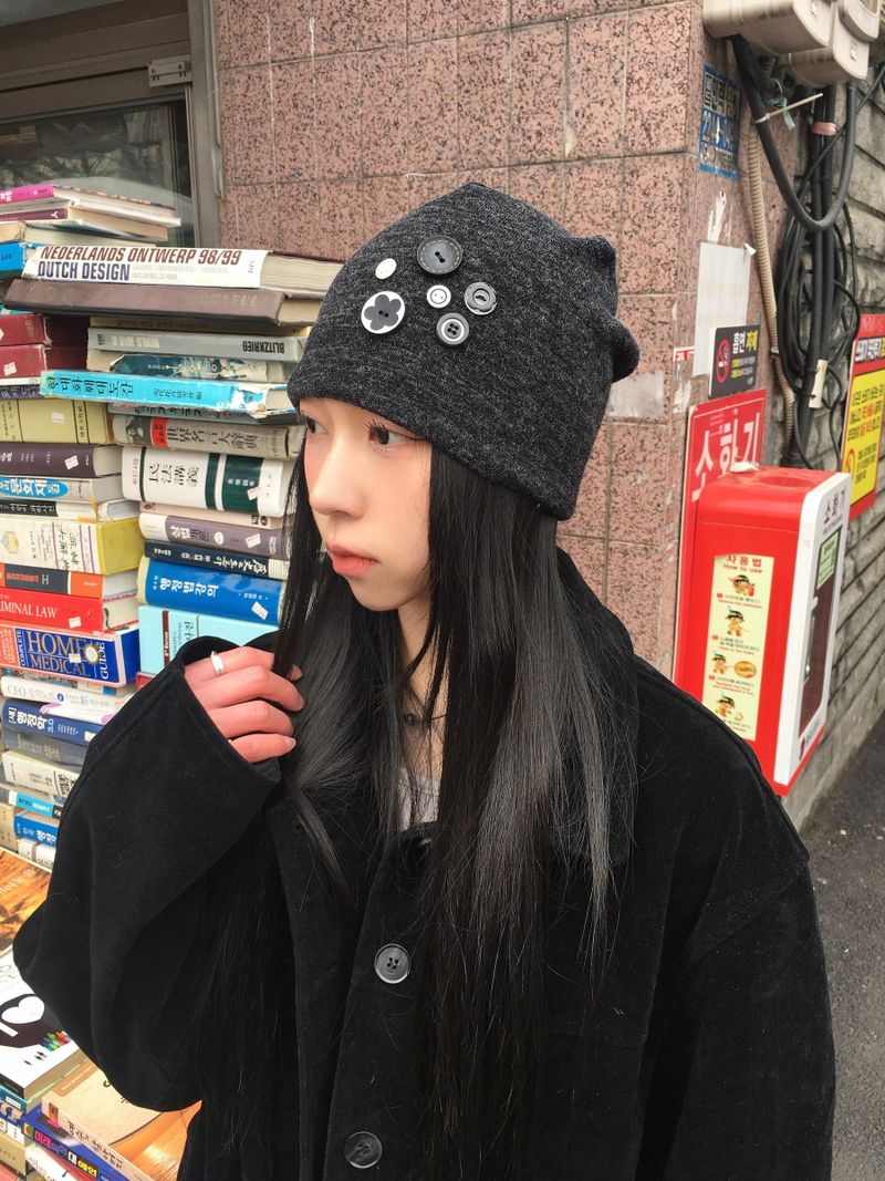 Moi Button Mix Beanie (2c)