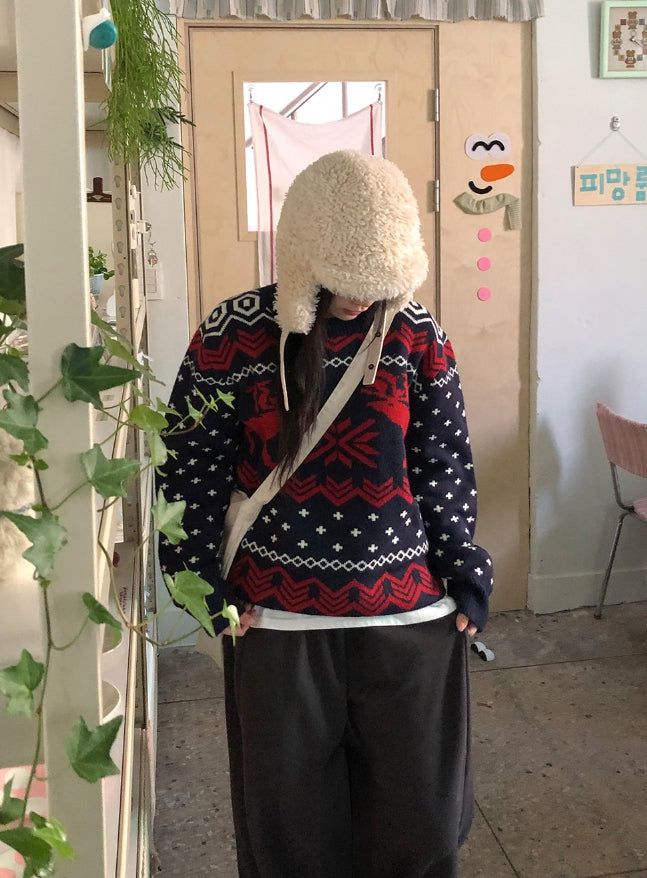 Hackat Round Over Nordic Knit