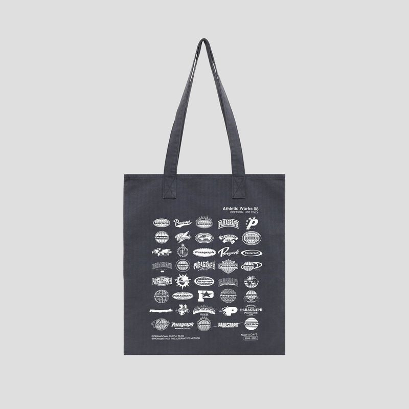 PARAGRAPH（パラグラフ）の「ARCHIVED LOGO BAG（Bags）」