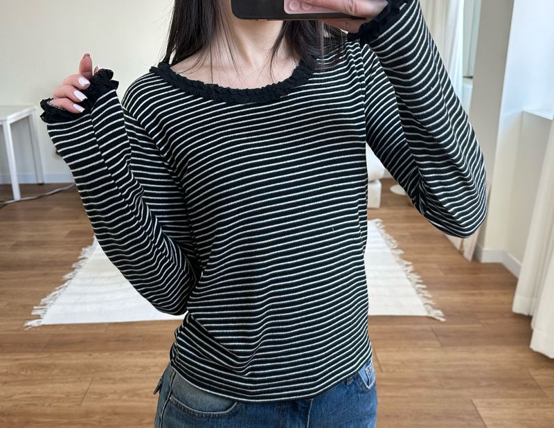 lace stripe tee
