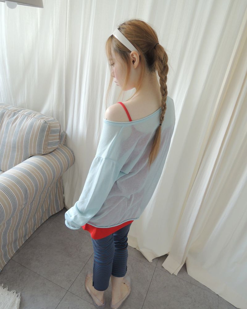 AIRY SUMMER V-NECK KNIT