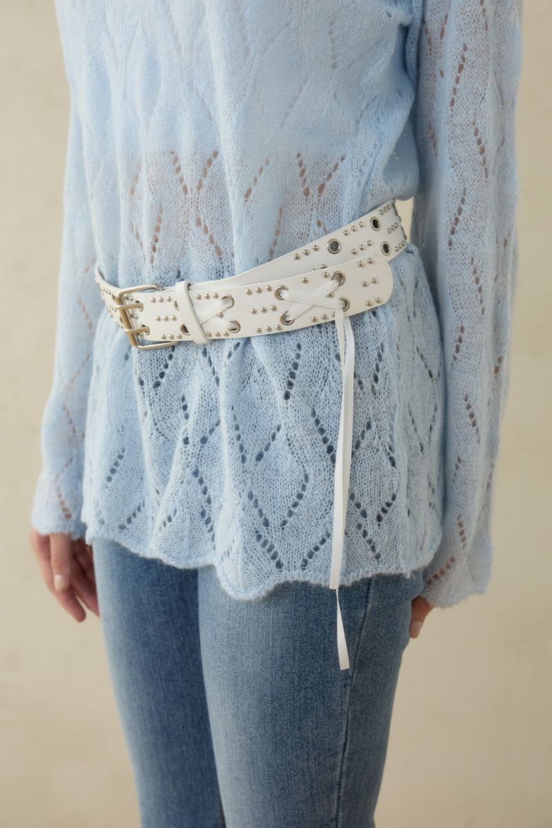RUSTIC LEAF PUNCHING KNIT
