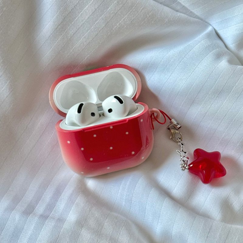DOT TOMATO AIRPODS CASE