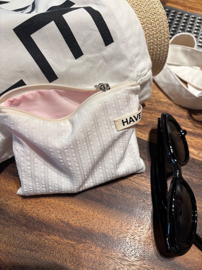 Blush stripe flat pouch - white , M size