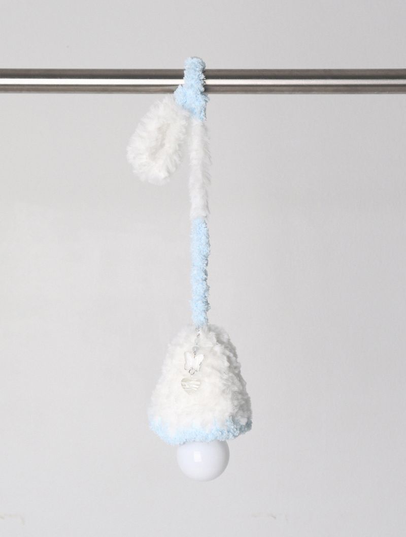 blue white fur light