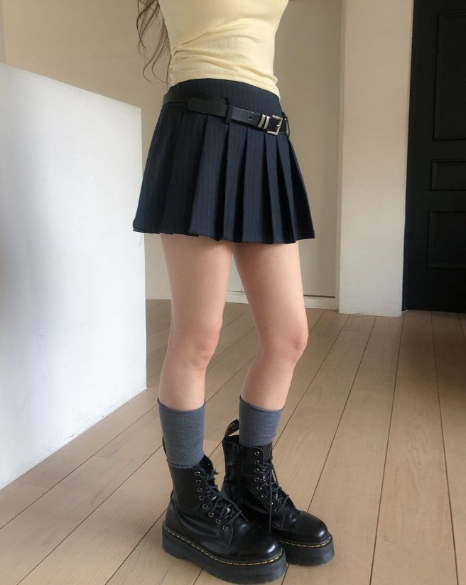 ULAN（ユレン）の「Noki Striped Pleated Mini Skirt（Skirts）」