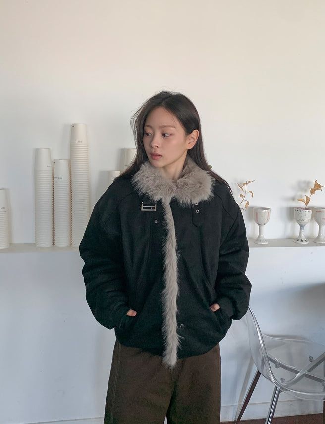 BAON（バオン）の「Camme Quilting High Neck Fur Mustang Jacket（Jackets/Outerwear）」