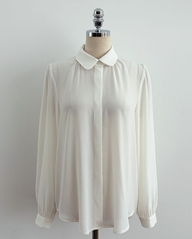 Nero Collar Shirring Hidden Button Puff Blouse