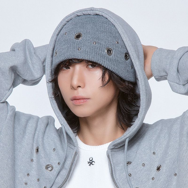 (DUC) Eyelet Stud Beanie Gray
