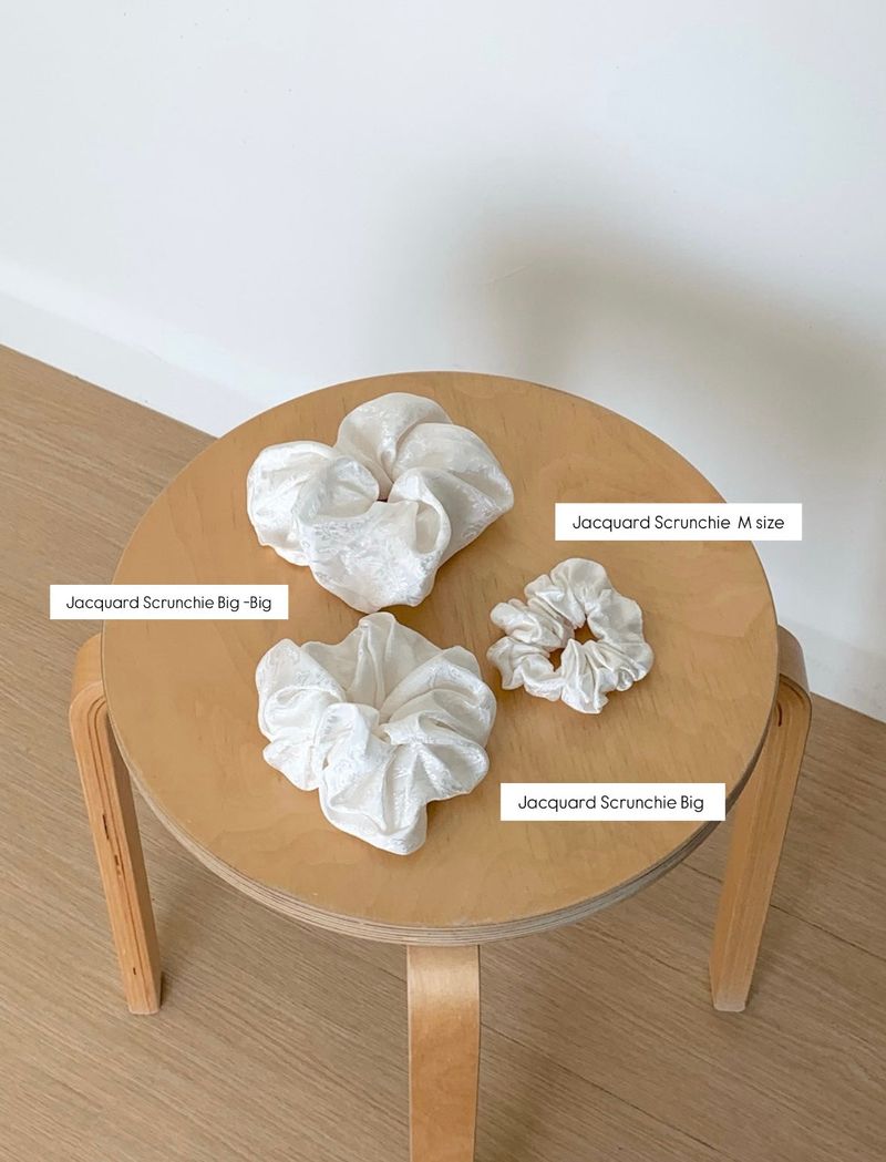 Jacquard Scrunchie – Version 2