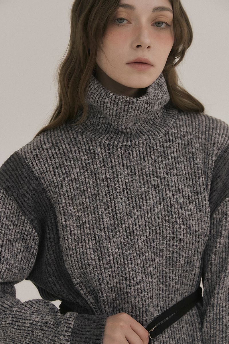 PANEL TURTLENECK PULLOVER [GRAY]