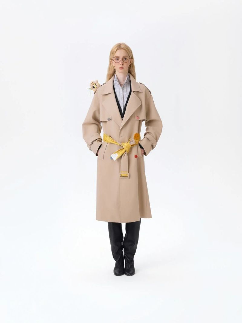 13DE MARZO Tailor Bear Ruler Trench Coat Khaki