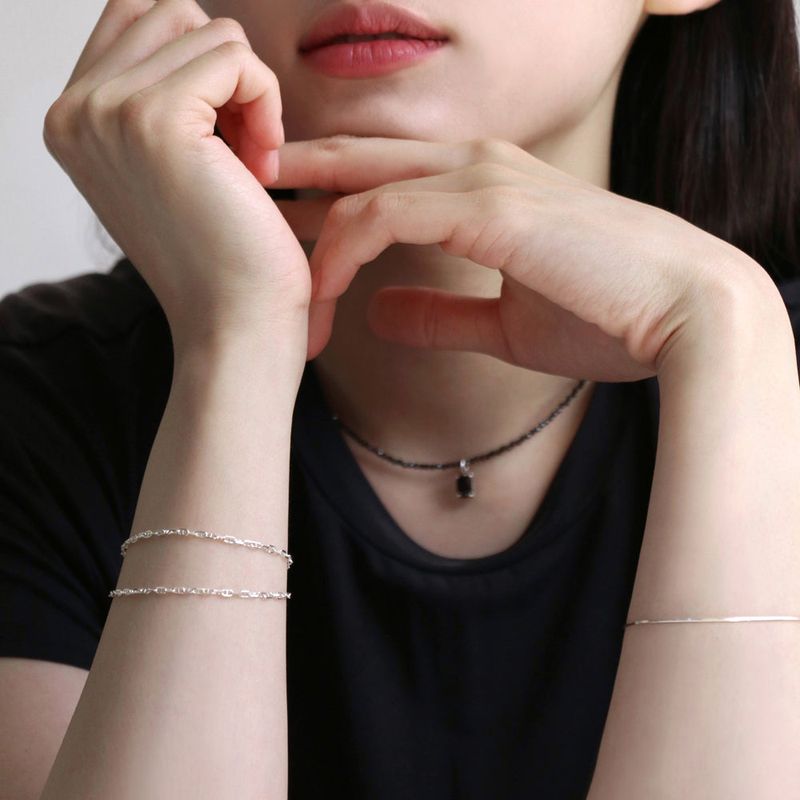 silver thin snake chain bracelet (silver