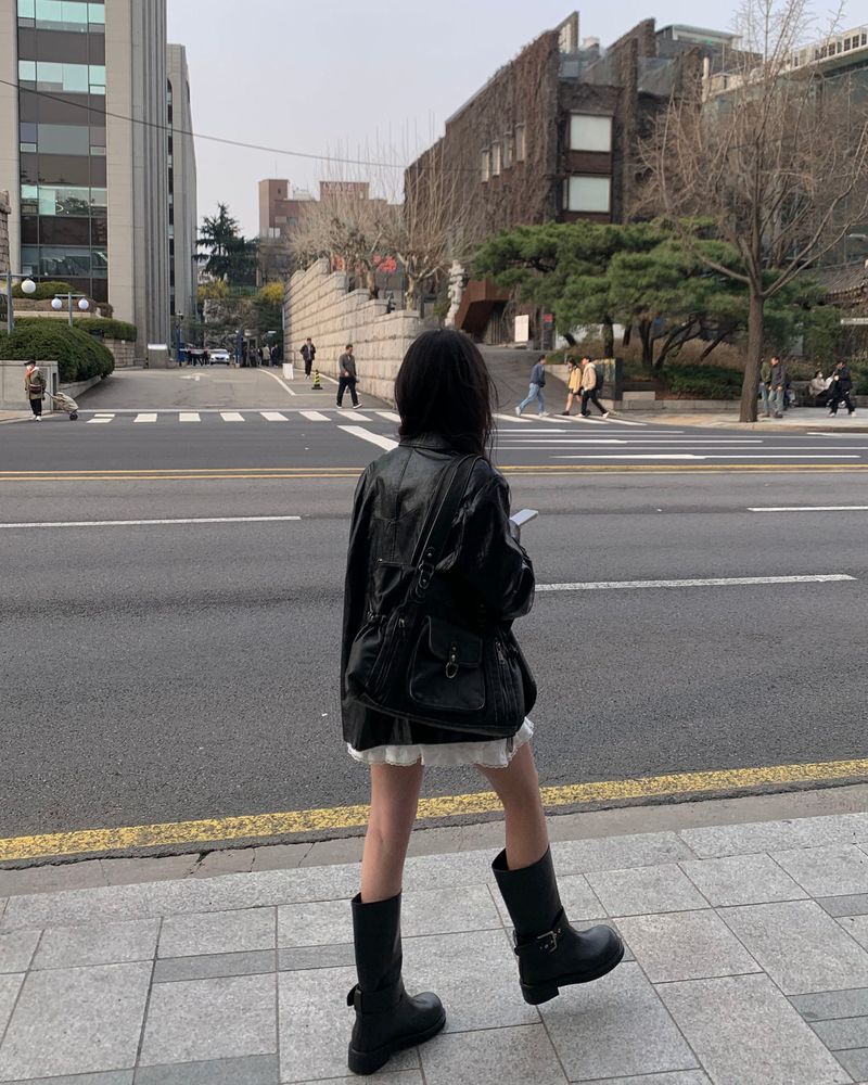 Belted half boots