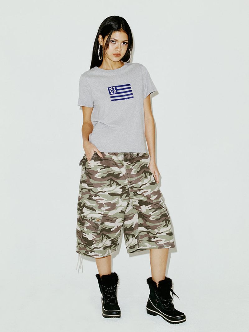 NYX FLAG APLIQUE TEE GREY