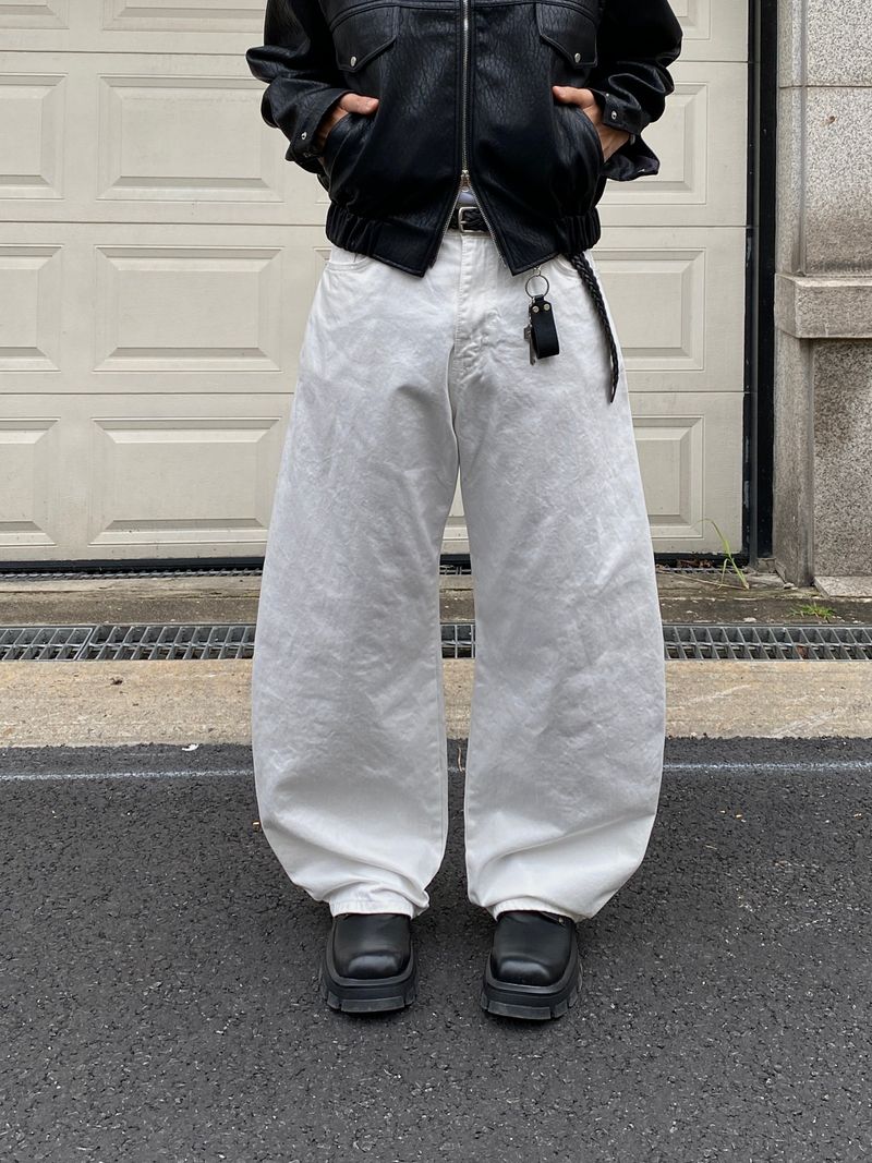 SSROOM(エスエスルーム)の「Yuf Curved Cotton Wide Pants (White)(Pants)」