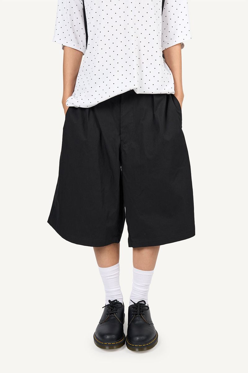 Fold Tuck Bermuda Pants