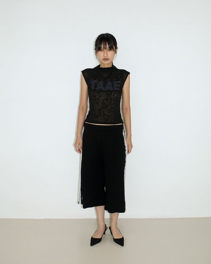 [MADE] Lace Mock-neck Top 001