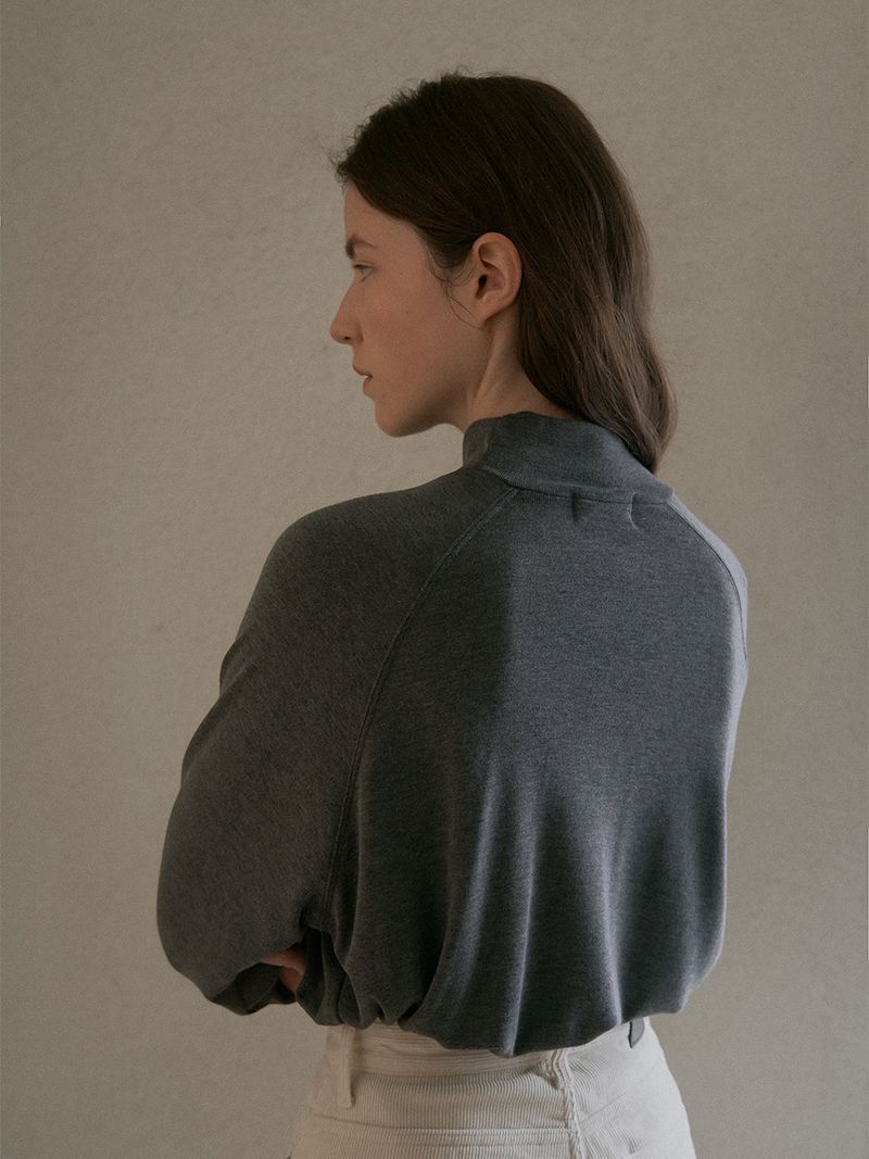 Raglan high-neck top