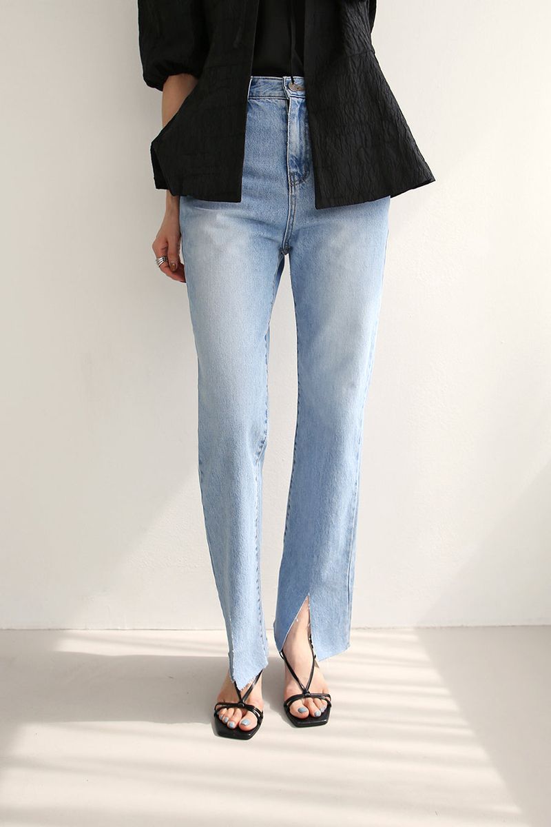 LIGHT LIGHT JEANS