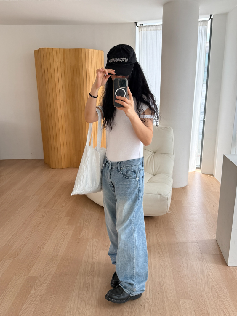 another language(アナザーランゲージ)の「washing regular fit denim pants (Pants)」
