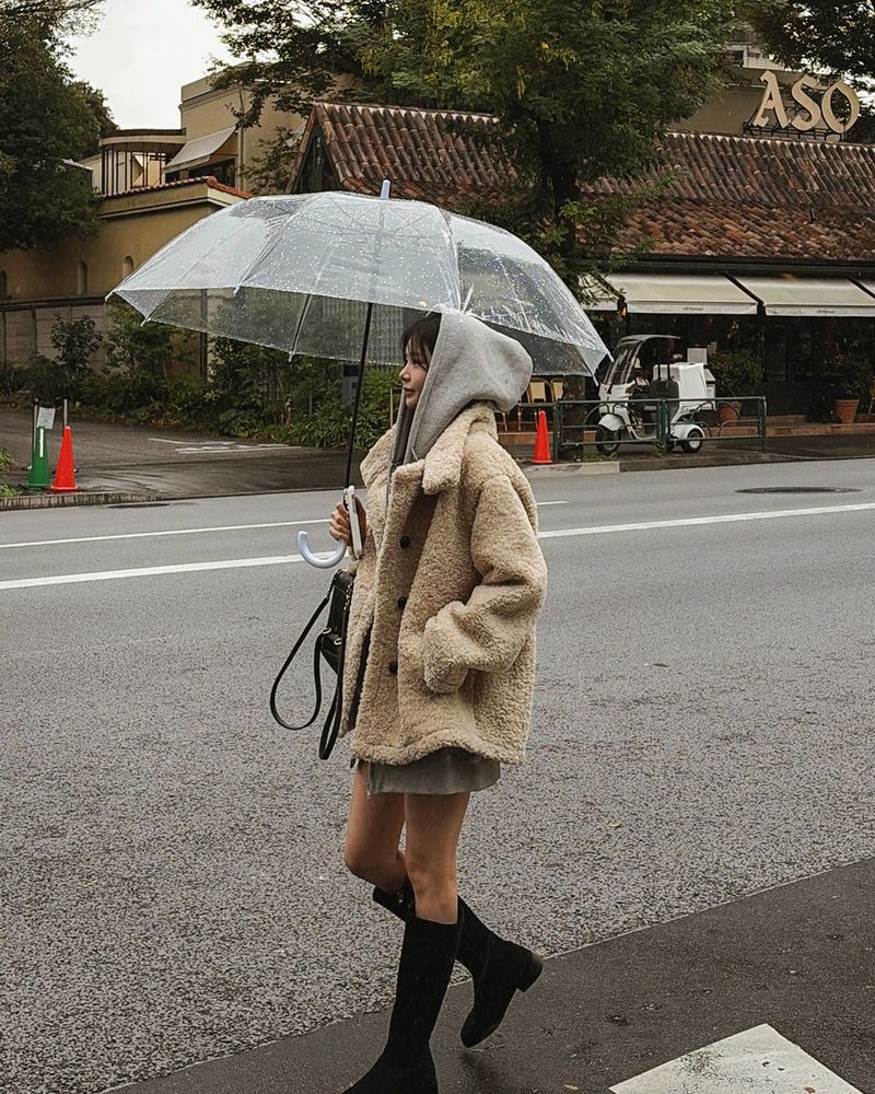 Youel wool shearing coat