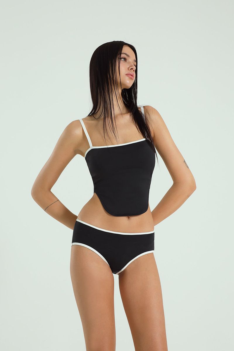 Line deep side bikini bra