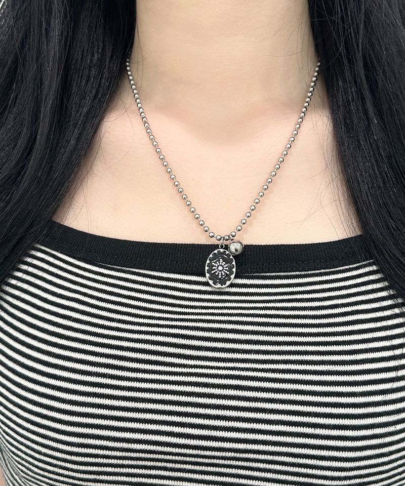 sunrise round necklace