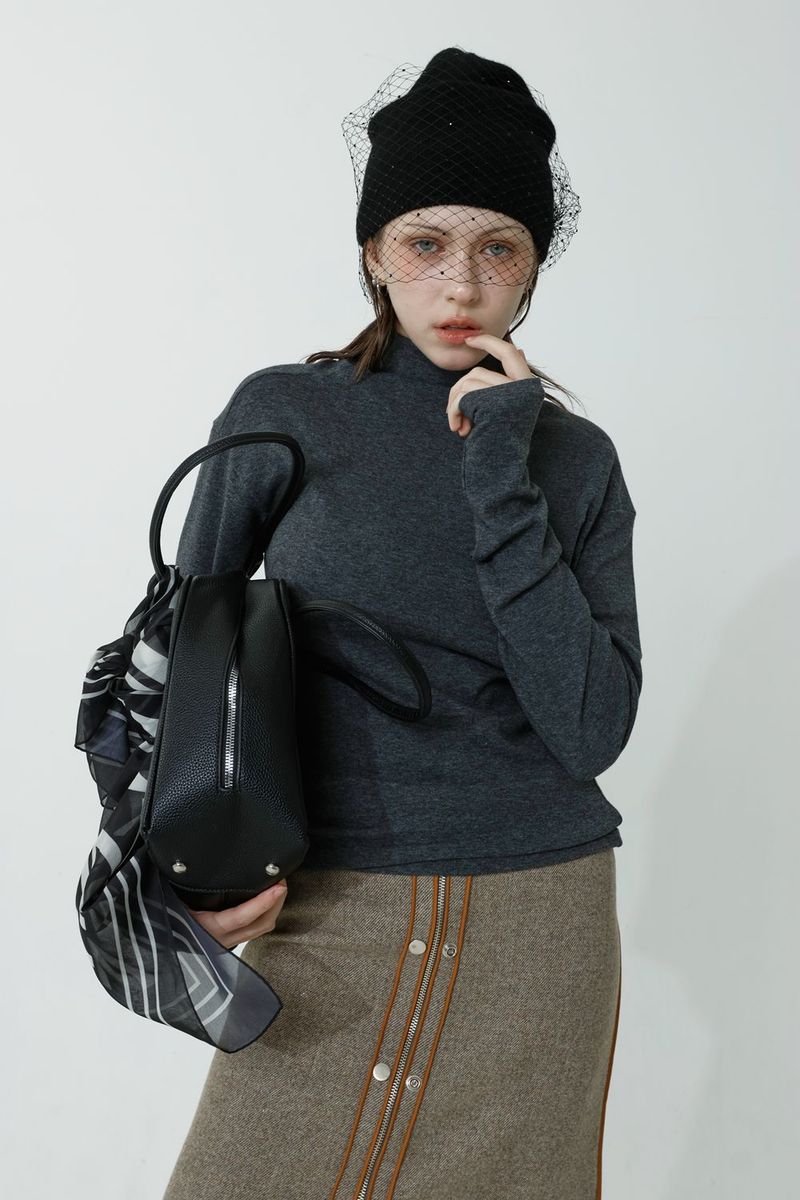 MOCK SEMI-TURTLENECK T-SHIRT_CHARCOAL