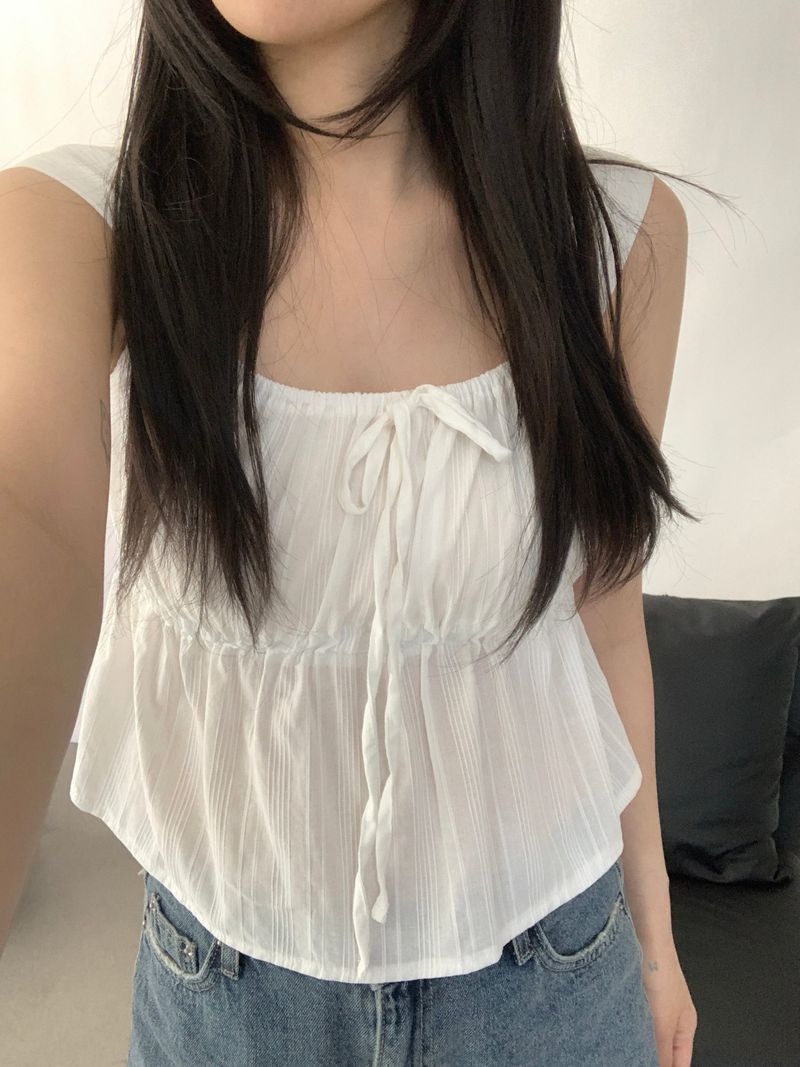 Div ribbon sleeveless blouse