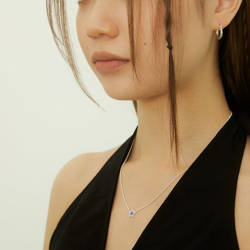 one-colored 90's star necklace