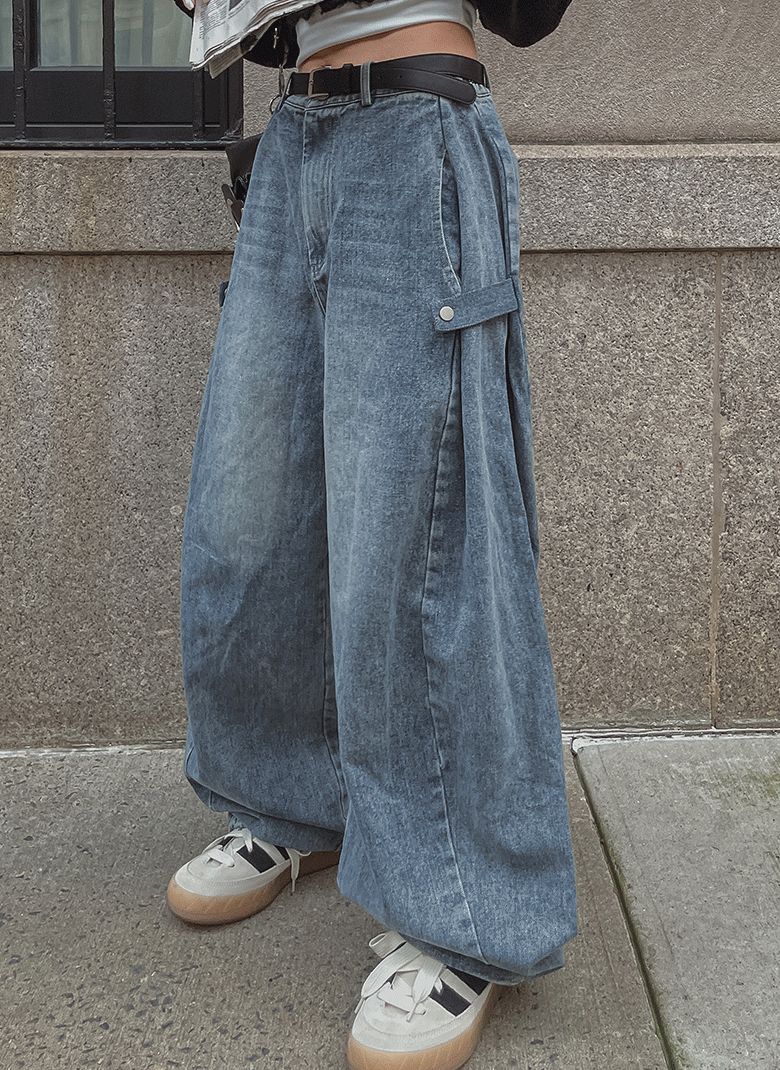 ULAN（ユレン）の「Maxi balloon snap wide denim（Pants）」
